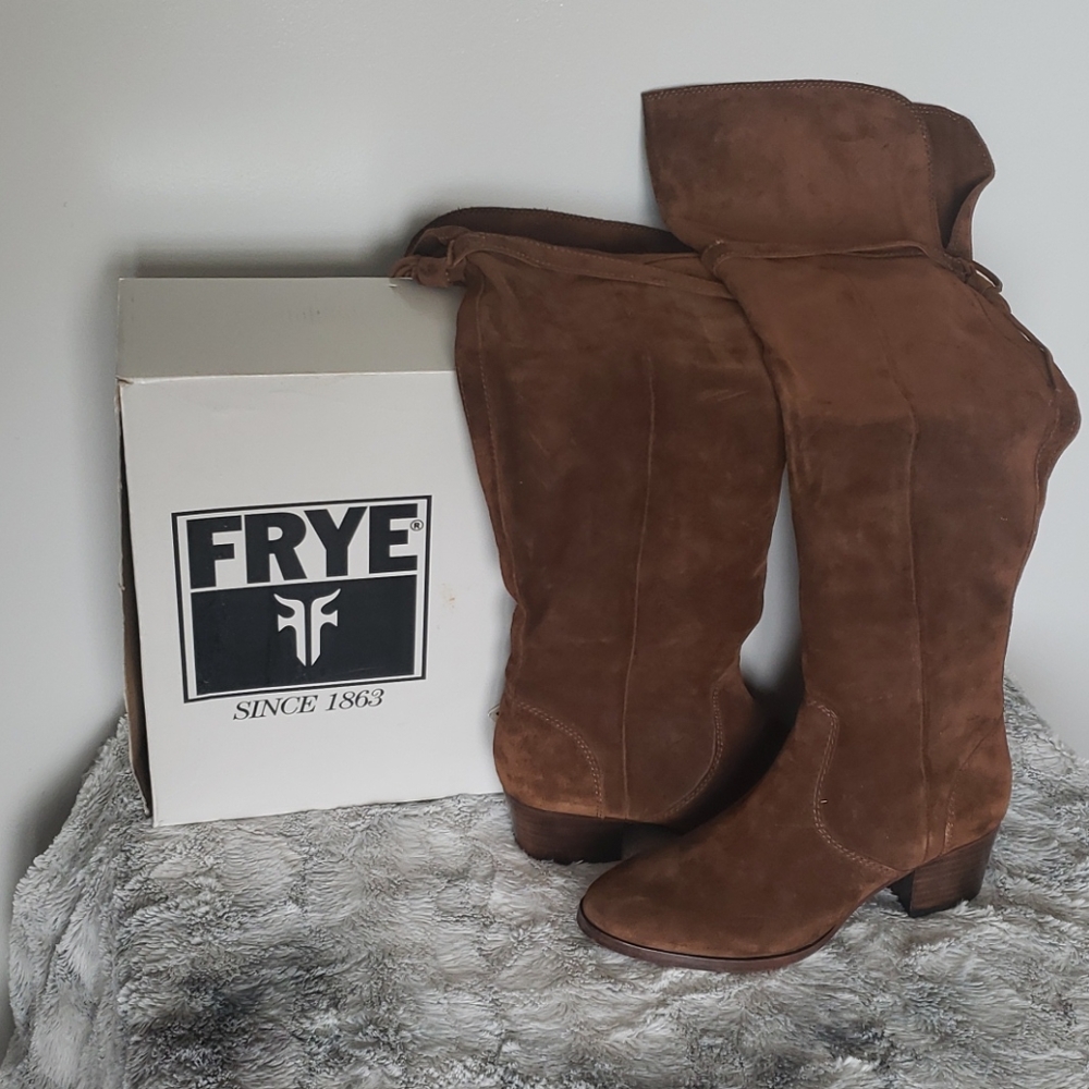 NWB Frye Clara Tassel Over The Knee Boots, size 9